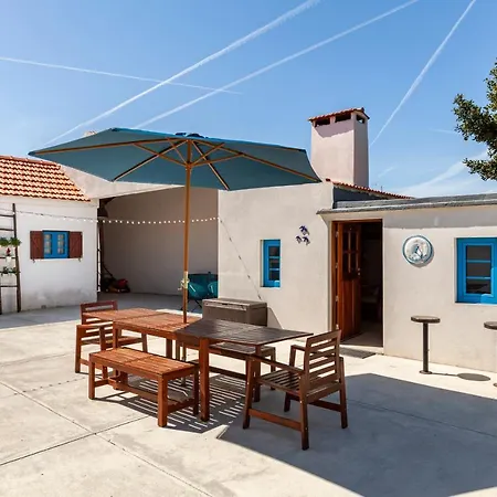 Bloomoon House *