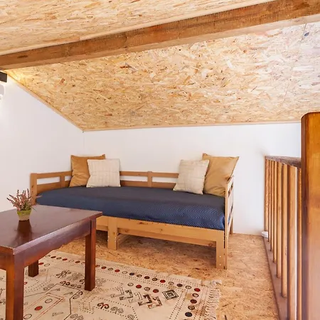 Guest house Bloomoon House *