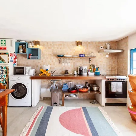 Bloomoon House