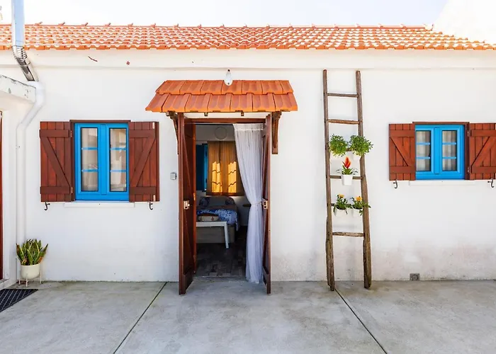 Bloomoon House بيت ضيافة Bunheiro