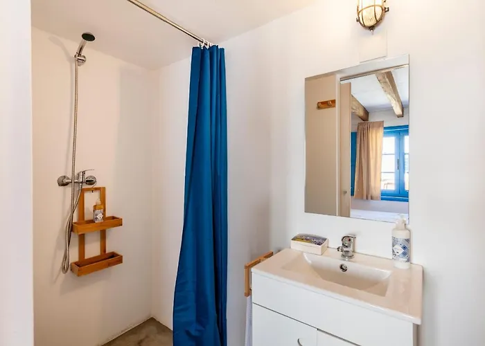 Bloomoon House بيت ضيافة Bunheiro